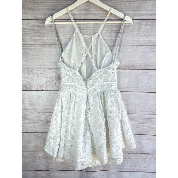 Lovers + Friends White Lace Mini Dress Size Small - Picture 4 of 11
